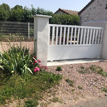 Studio 11M2 Magny-Cours Exterior foto